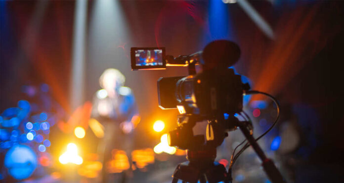 Stream,At,A,Concert,In,A,Hall,Without,Spectators,During