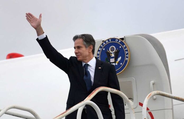 Us,Secretary,Of,State,Antony,Blinken,Waves,As,He,Boards