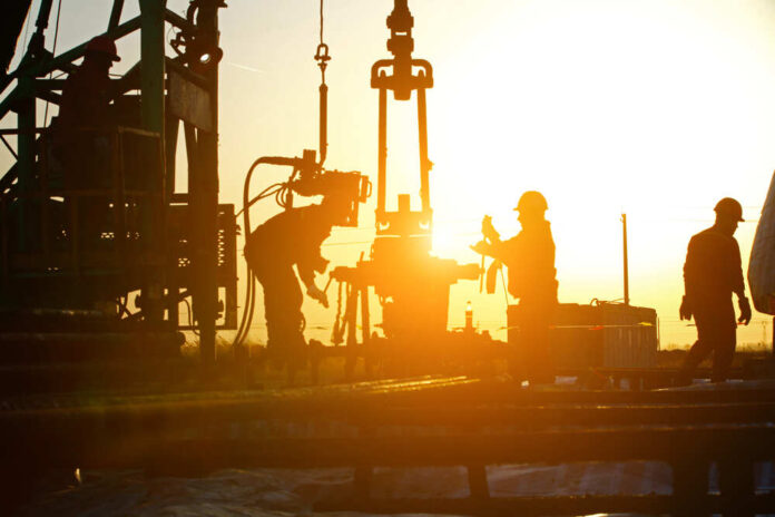 Oil,Drilling,Exploration,,The,Oil,Workers,Are,Working