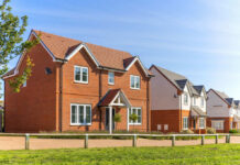 UK’s ‘New Towns’ Plan Sparks Local Control Fears houses